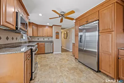 59 Cross Drive, East Hartford, CT 06118 - Photo 11