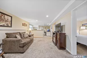 59 Cross Dr, East Hartford, CT 06118 - Photo 25