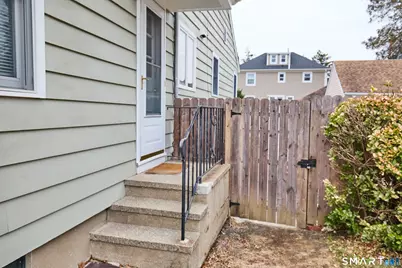 523 West Jackson Avenue, Bridgeport, CT 06604 - Photo 7