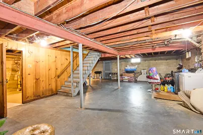 523 West Jackson Avenue, Bridgeport, CT 06604 - Photo 35