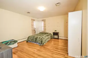 523 W Jackson Ave, Bridgeport, CT 06604 - Photo 31