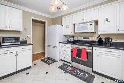 523 West Jackson Avenue, Bridgeport, CT 06604 - Photo 21