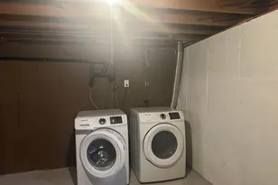 146 Coach Cir, Naugatuck, CT 06770 - Photo 19