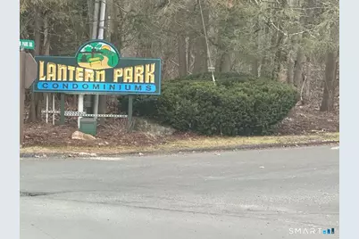 146 Coach Circle #3, Naugatuck, CT 06770 - Photo 1