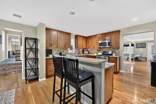 21 Lakeview Blvd, Avon, CT 06001 - Photo 17