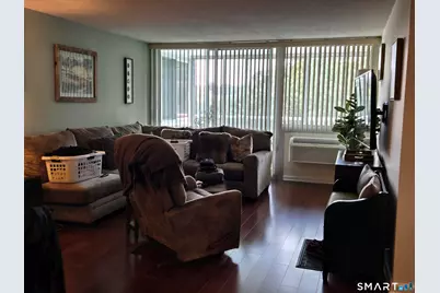 1 Strawberry Hill Avenue #APT 3G, Stamford, CT 06902 - Photo 3