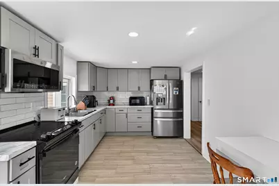 720 Baldwin Street, Waterbury, CT 06706 - Photo 5