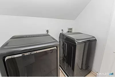 28 Camore Street, Stamford, CT 06905 - Photo 29