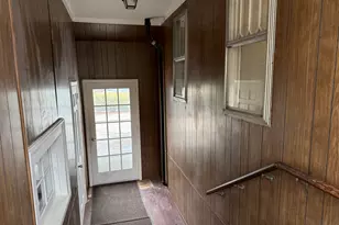 28 Sycamore St, Windsor, CT 06095 - Photo 27