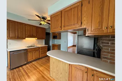 28 Sycamore Street, Windsor, CT 06095 - Photo 13