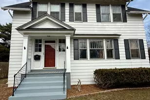 28 Sycamore St, Windsor, CT 06095 - Photo 1