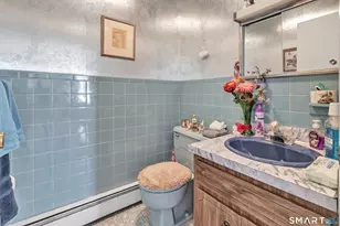 669 Queen St, Bridgeport, CT 06606 - Photo 31