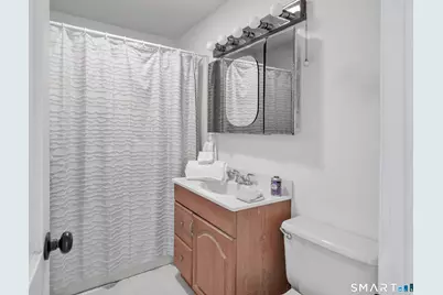 669 Queen Street, Bridgeport, CT 06606 - Photo 11