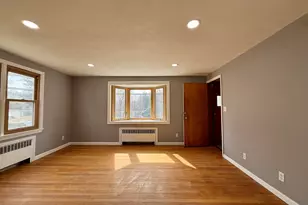 37 Alexander Ave, Waterbury, CT 06705 - Photo 3