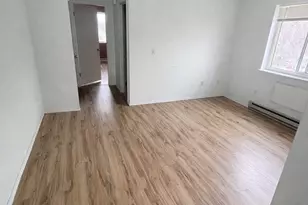 35 Woodward Ave, Waterbury, CT 06705 - Photo 5