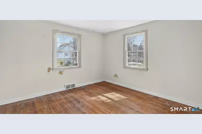 98 Oregon Avenue South, Milford, CT 06460 - Photo 13