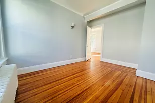 133 Quaker Ln S, West Hartford, CT 06119 - Photo 5