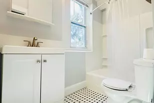 133 Quaker Ln S, West Hartford, CT 06119 - Photo 3