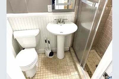 1584 Madison Avenue, Bridgeport, CT 06606 - Photo 17