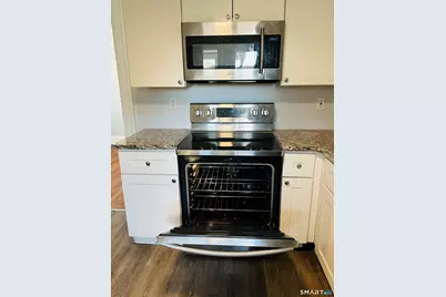 133 Quaker Lane South #3, West Hartford, CT 06119 - Photo 5