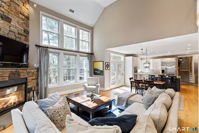 1197 Neipsic Road, Glastonbury, CT 06033 - Photo 5