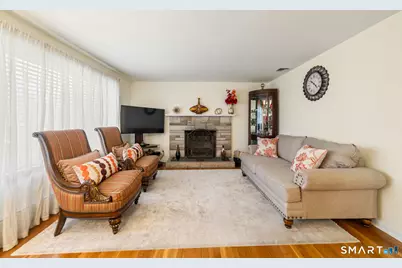 11 Whalley Road, Trumbull, CT 06611 - Photo 11