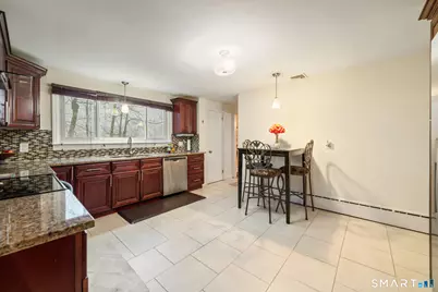 11 Whalley Road, Trumbull, CT 06611 - Photo 7