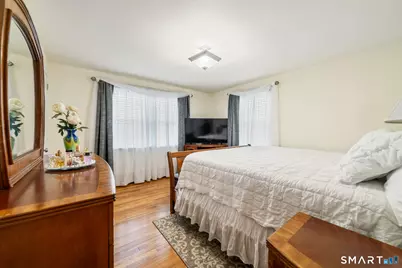 11 Whalley Road, Trumbull, CT 06611 - Photo 17