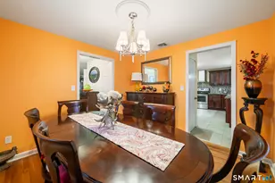 11 Whalley Rd, Trumbull, CT 06611 - Photo 9