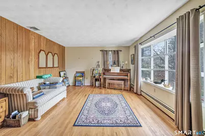 922 Baldwin Road, Woodbridge, CT 06525 - Photo 3