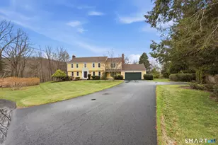 24 Olmsted Manor Dr, Somers, CT 06071 - Photo 3