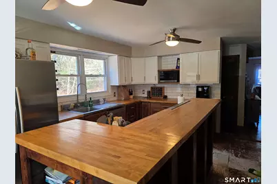 61 North Shore Road, Voluntown, CT 06384 - Photo 9