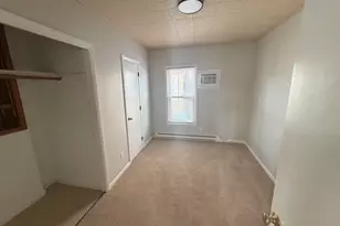 37 Wakefield Ct, New Britain, CT 06053 - Photo 3