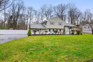 5 Dorset Rd, Norwalk, CT 06851 - Photo 1