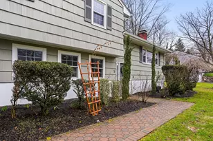 5 Dorset Rd, Norwalk, CT 06851 - Photo 3