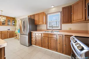 32 Sandy Ln, Wolcott, CT 06716 - Photo 9