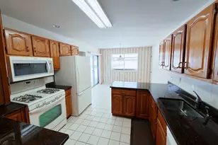 5 Kensington Rd, Monroe, CT 06468 - Photo 15