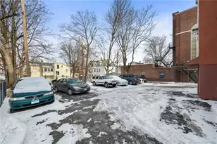 62 Winter St, New Britain, CT 06051 - Photo 25