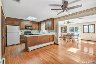 107 Broadway, Trumbull, CT 06611 - Photo 15