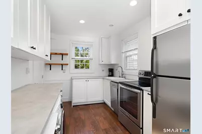 212 New Canaan Avenue #COTTAGE, Norwalk, CT 06850 - Photo 5