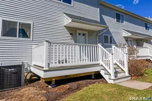 109 Staffordshire Commons Dr, Wallingford, CT 06492 - Photo 3