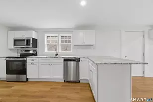 98 W Main St, Chester, CT 06412 - Photo 3