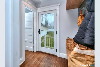 20 Eversley Avenue, Norwalk, CT 06851 - Photo 11