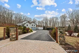 17 Abbotts Hill Rd, Newtown, CT 06470 - Photo 3