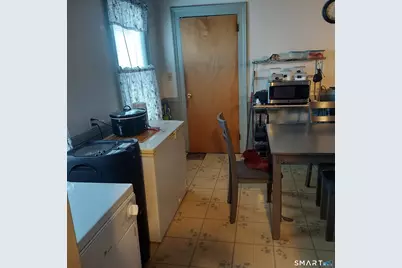 58-60 Benton Street, Hartford, CT 06114 - Photo 9