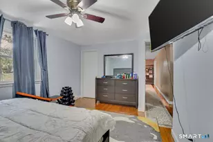 558 Oak St, East Hartford, CT 06118 - Photo 11