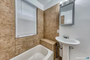 152 Oak St, New Britain, CT 06051 - Photo 21