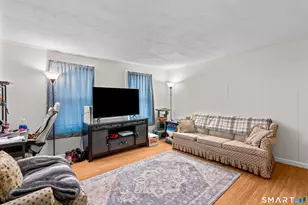 148 Pleasant St, Enfield, CT 06082 - Photo 5
