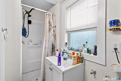 148 Pleasant Street, Enfield, CT 06082 - Photo 15