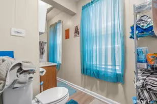 97 Pleasant St, Enfield, CT 06082 - Photo 9